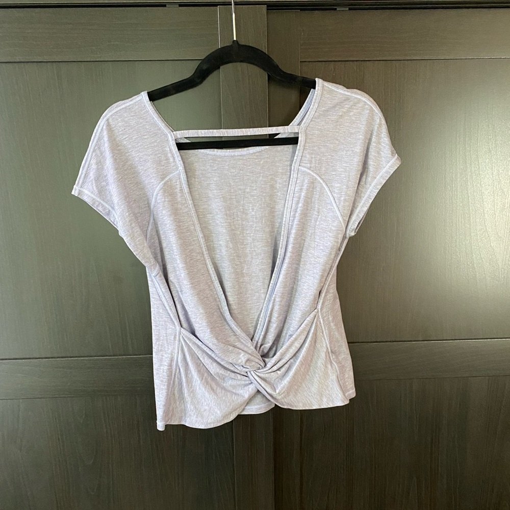 Lululemon T shirt